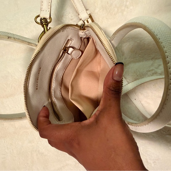 Balenciaga Mini Bag in White with Black Logo - Picture 8 of 11